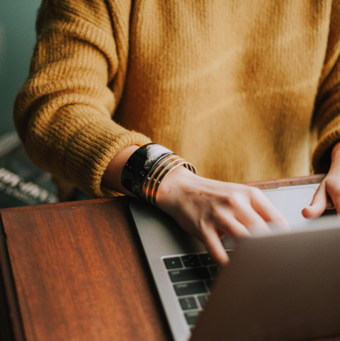 christin-hume-Hcfwew744z4-unsplash 1